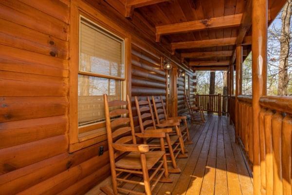 Views, Game Room And Hot Tub Bearway To Heaven Sevierville Exterior foto