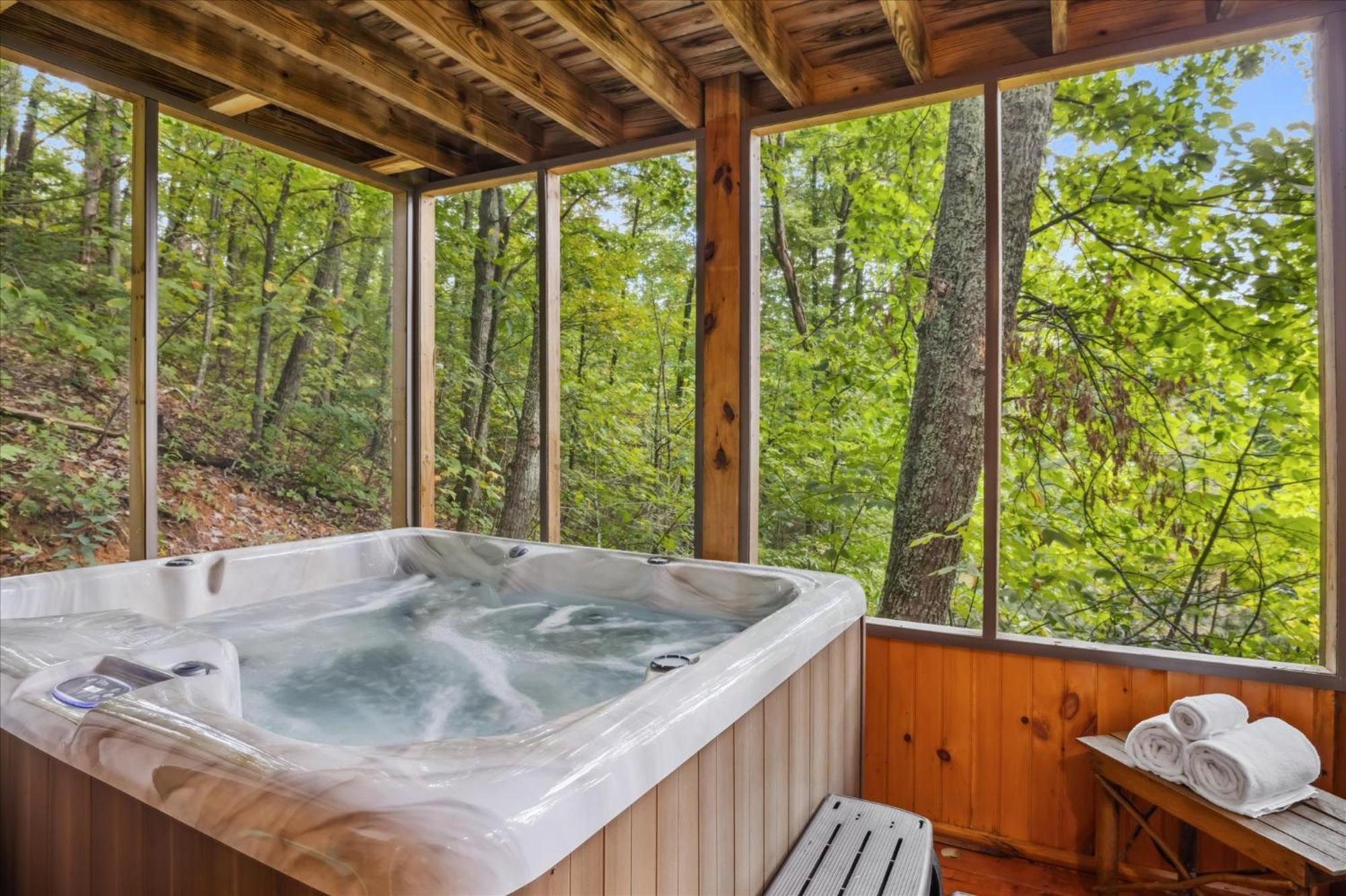 Views, Game Room And Hot Tub Bearway To Heaven Sevierville Exterior foto